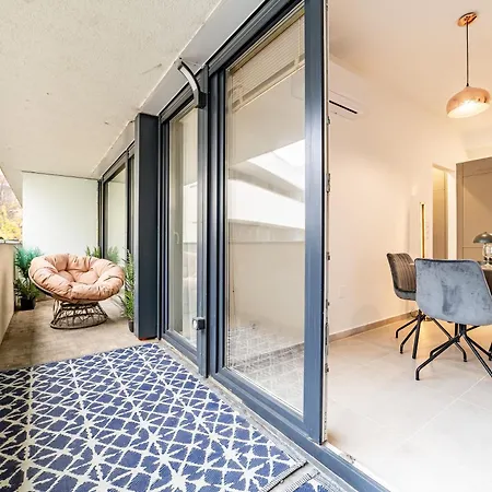 Tisza Terrace By Mital Appartement *